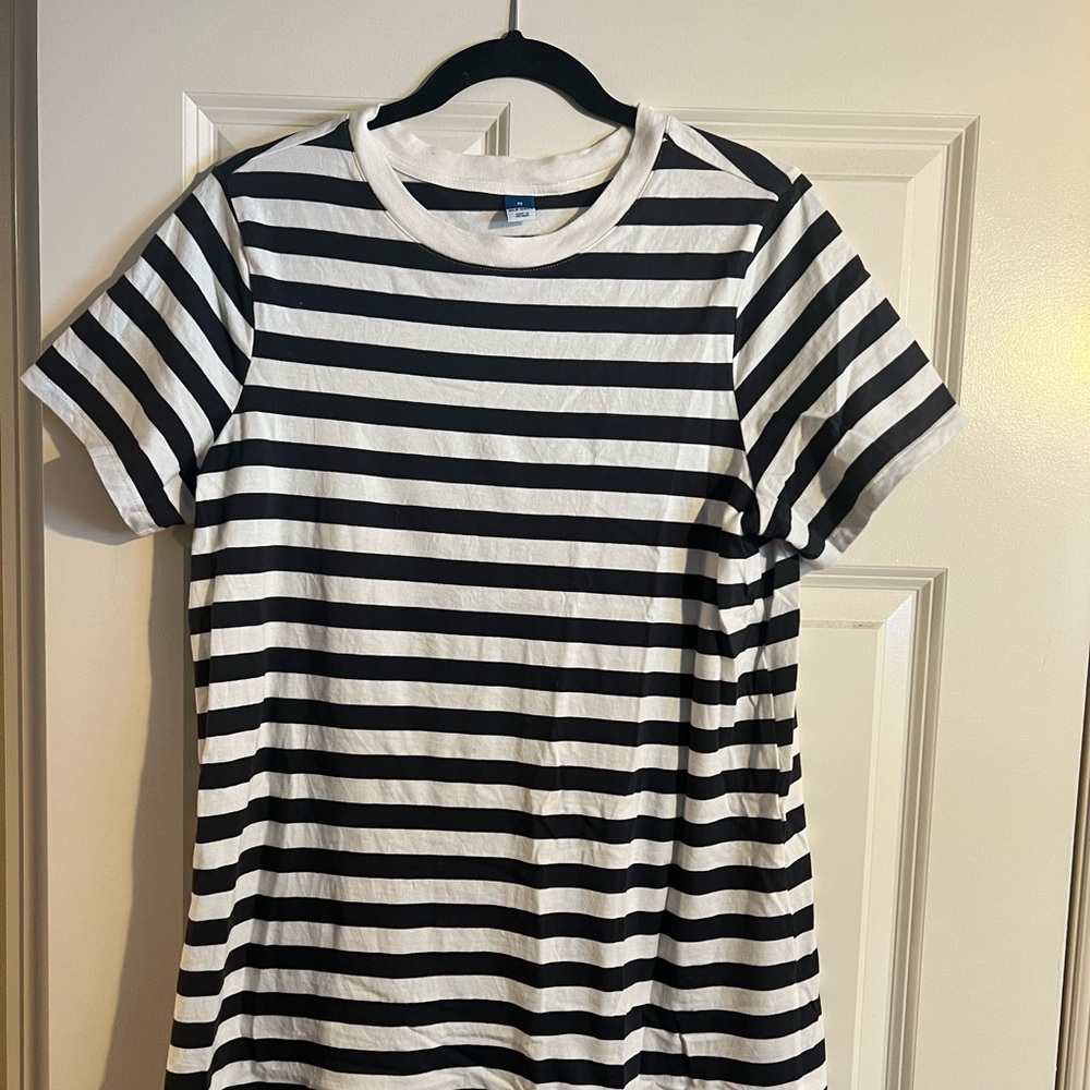 Old Navy Black and White Striped T-Shirt dress